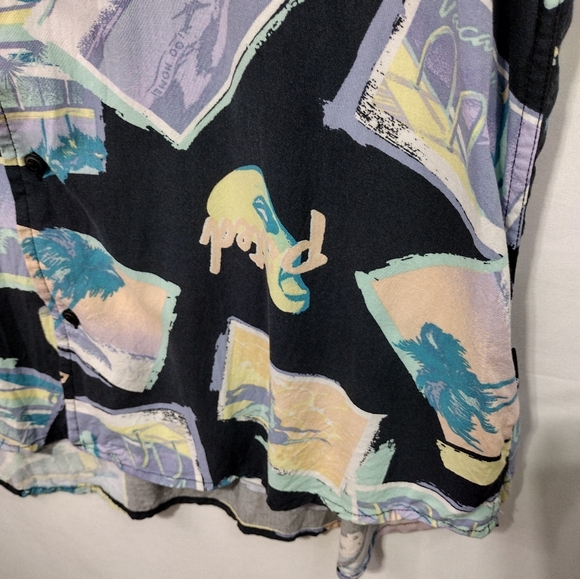 Quiksilver Vacancy Short Sleeve Hawaiian Shirt Men's XXL Modern Fit Beach - Picture 4 of 9